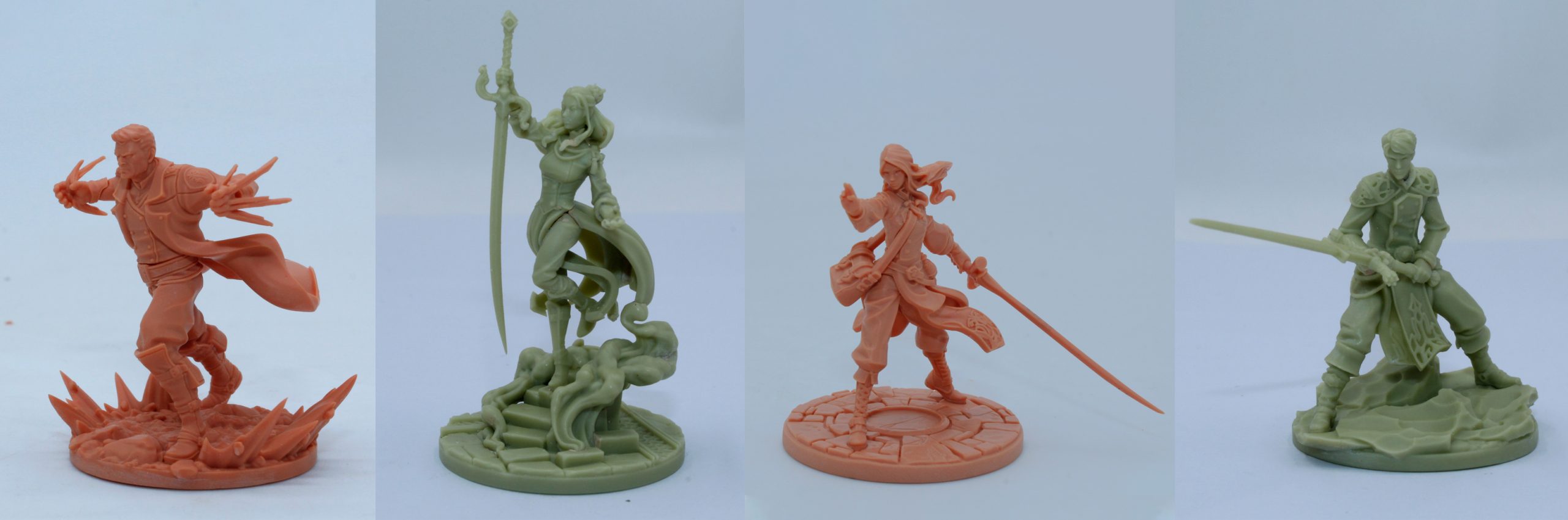 Stormlight Premium Miniatures - Prototipos de miniaturas - Dalinar, Jasnah, Shallan y Adolin (el color del plástico no es definitivo)